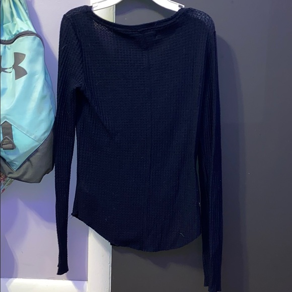 notched waffle knit long sleeve - Picture 2 of 2
